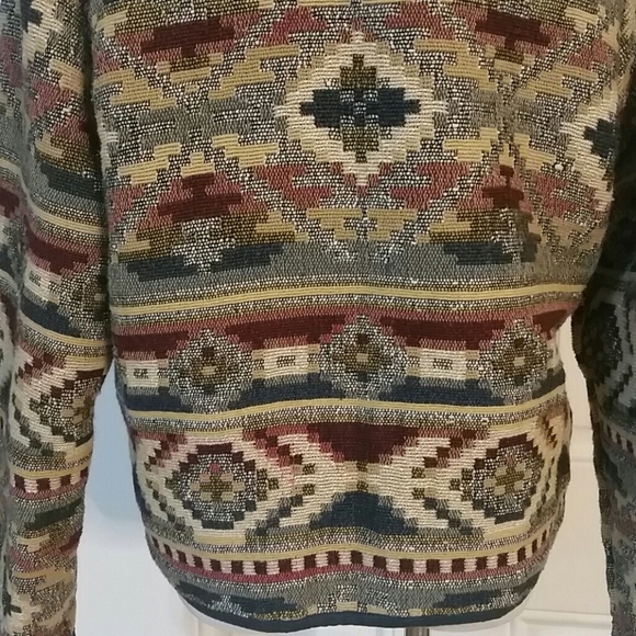 NEW INDENTITY - Picture 9 of 16